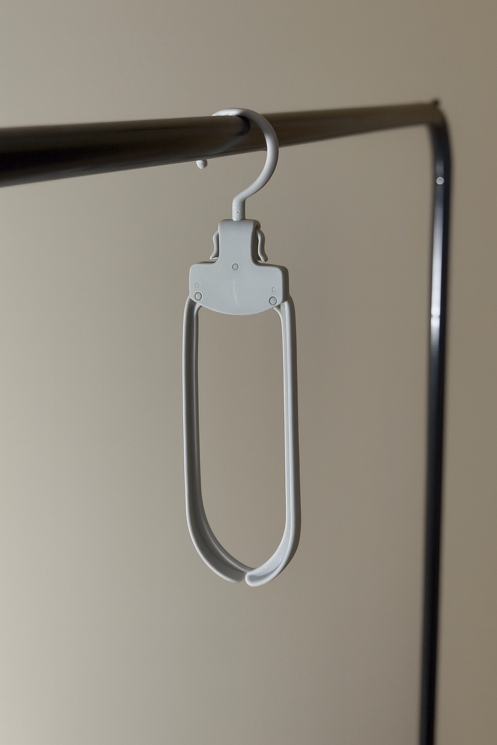 STŌRA PREMIUM FOLDABLE HANGERS GREY