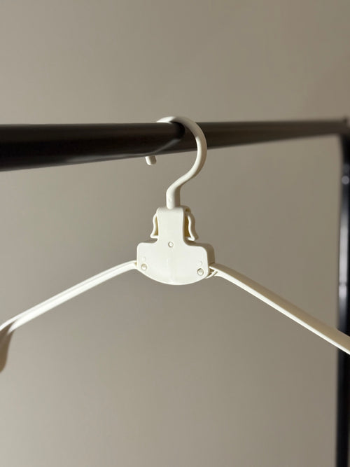 STŌRA PREMIUM FOLDABLE HANGERS WHITE