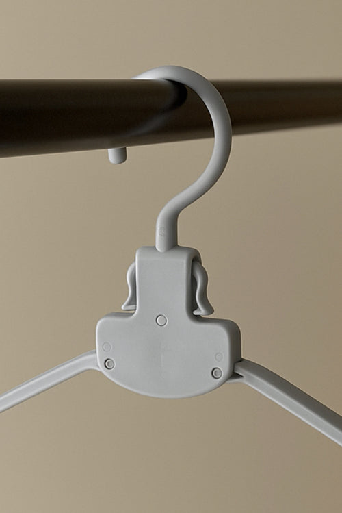 STŌRA PREMIUM FOLDABLE HANGERS GREY